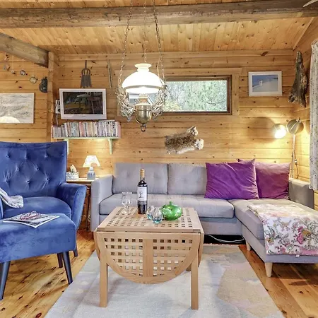 Artur - 1-5km From The Sea By Interhome