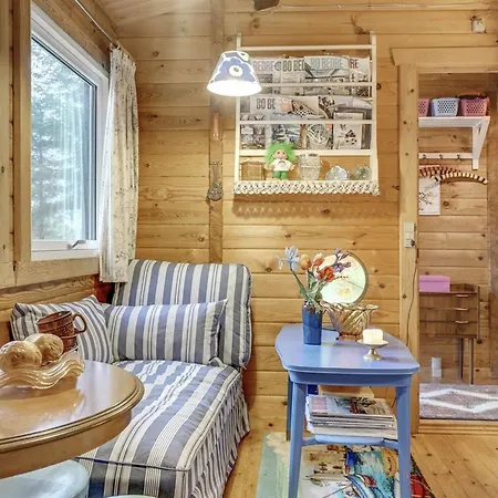 Artur - 1-5km From The Sea By Interhome