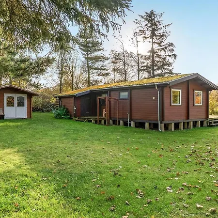 Artur - 1-5km From The Sea By Interhome *